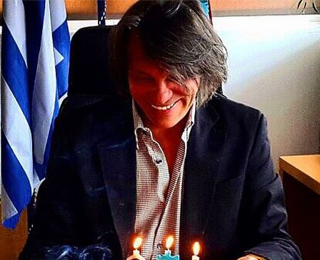 270 κεράκια στην τούρτα του Ψινάκη – ΦΩΤΟ