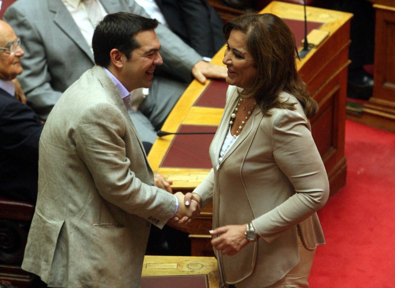 Τι απάντησε ο Τσίπρας στην πρόταση της Μπακογιάννη