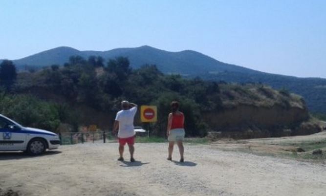 Πόλος έλξης τουριστών και πάλι η Αμφίπολη – ΦΩΤΟ