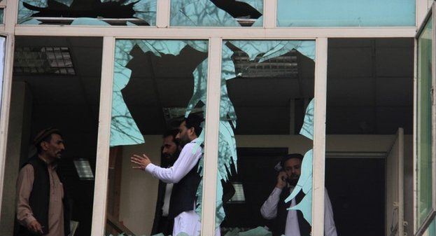 Επίθεση καμικάζι με 33 νεκρούς και 100 τραυματίες στο Αφγανιστάν