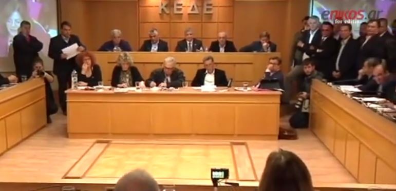 Σφοδρές αντιδράσεις για τη μεταφορά των διαθεσίμων στην ΤτΕ – ΒΙΝΤΕΟ