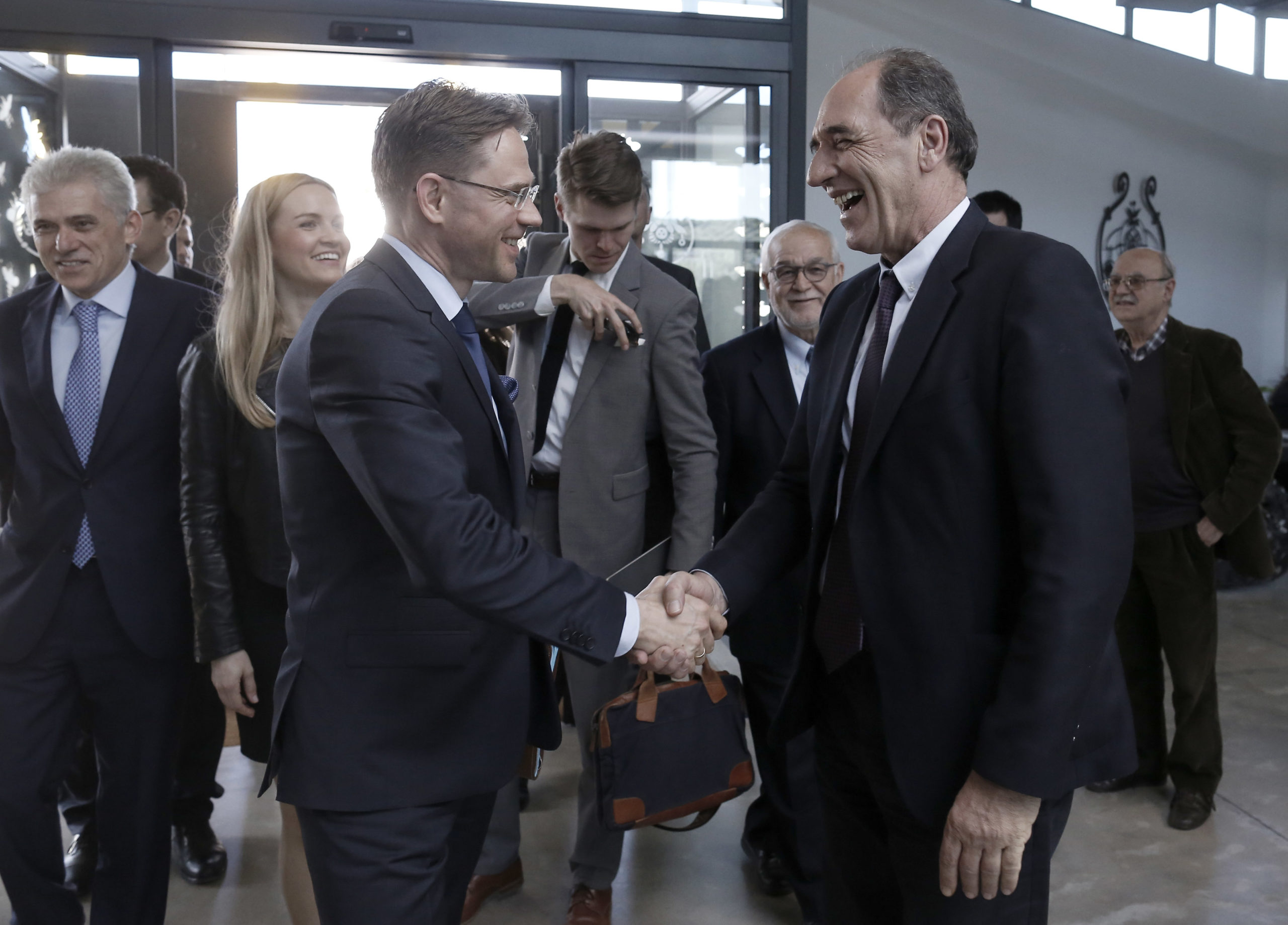 Tο καλοκαίρι οι ελληνικές προτάσεις για ένταξη στο πακέτο Γιούνκερ