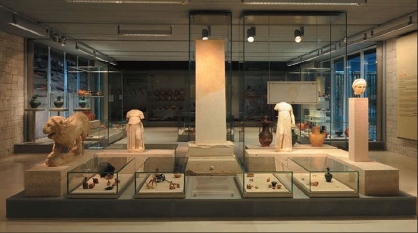 Κλείνουν νωρίτερα σήμερα τα μουσεία