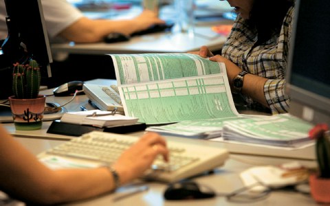 Παράταση για εφάπαξ εξόφληση μέρους των οφειλών με έκπτωση