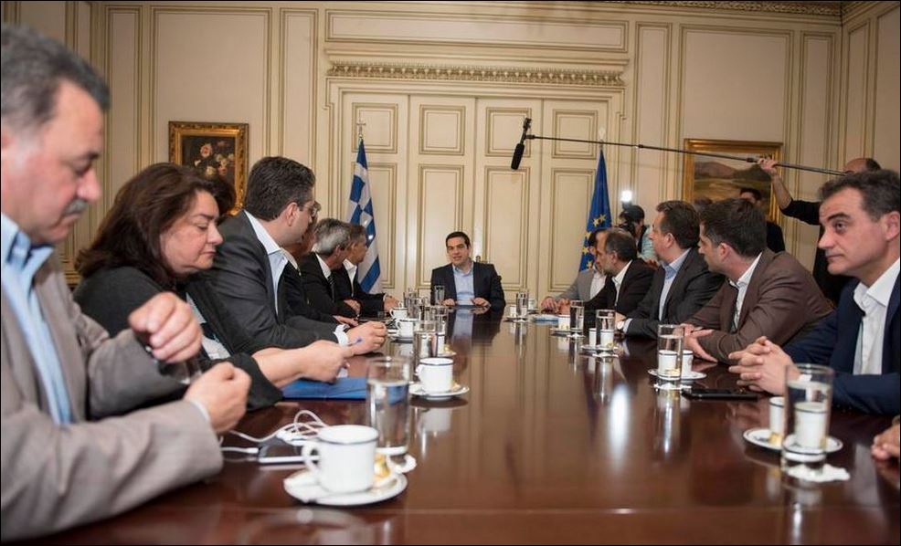 Ολοκληρώθηκε η συνάντηση του Πρωθυπουργού με τους Περιφερειάρχες – ΤΩΡΑ