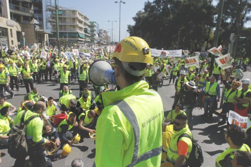 Μεταλλωρύχοι: Ζητάμε το μεροκάματό μας