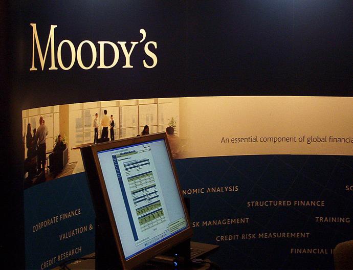 Η Moody’s υποβάθμισε την Ελλάδα