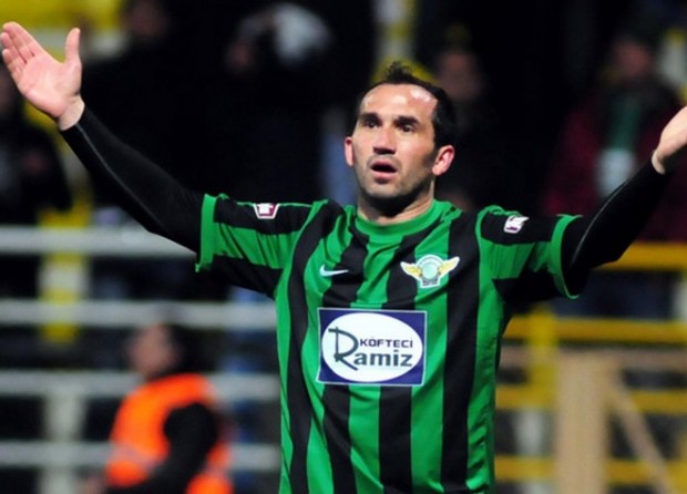 Ο Ρομπέρτο Κάρλος “τελείωσε” τον Γκέκα