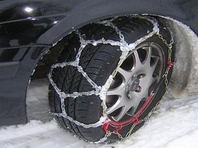 Με αντιολισθητικές η κυκλοφορία στα Καλάβρυτα