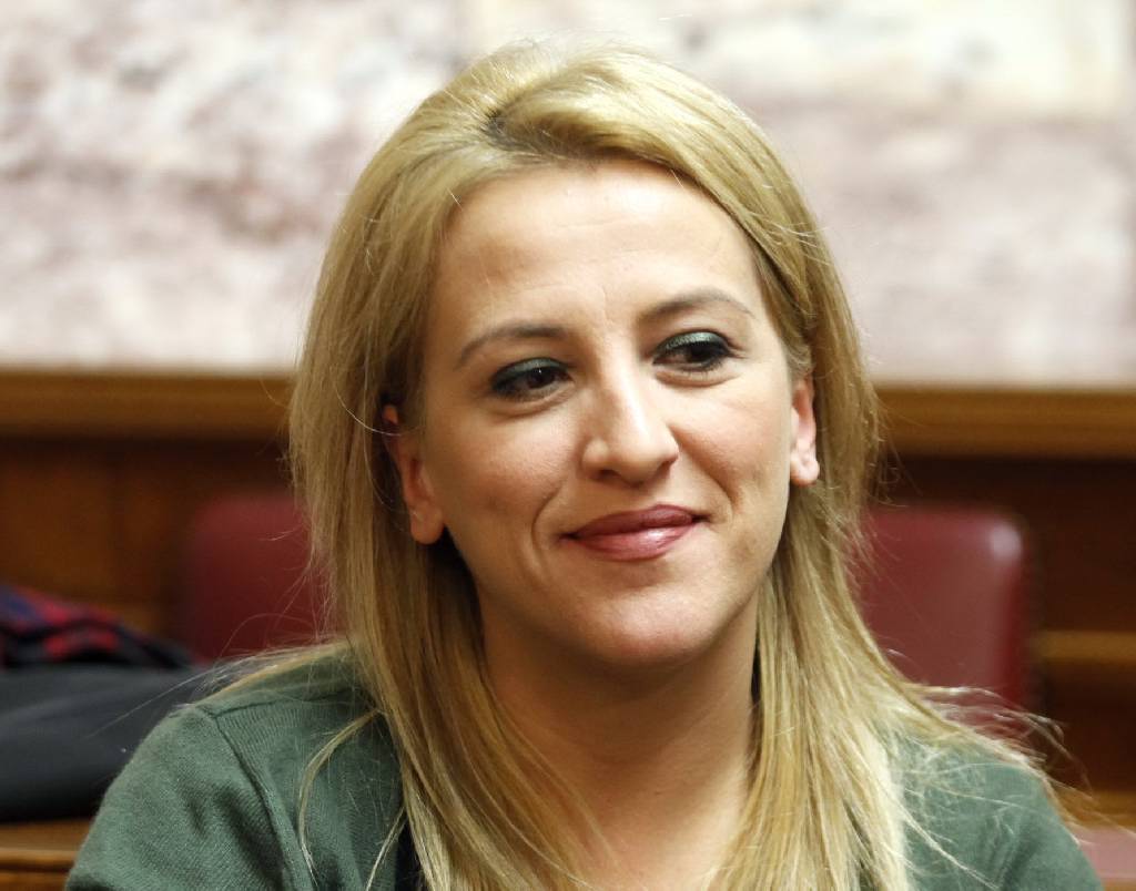 Στη Νέα Υόρκη η Ρένα Δούρου