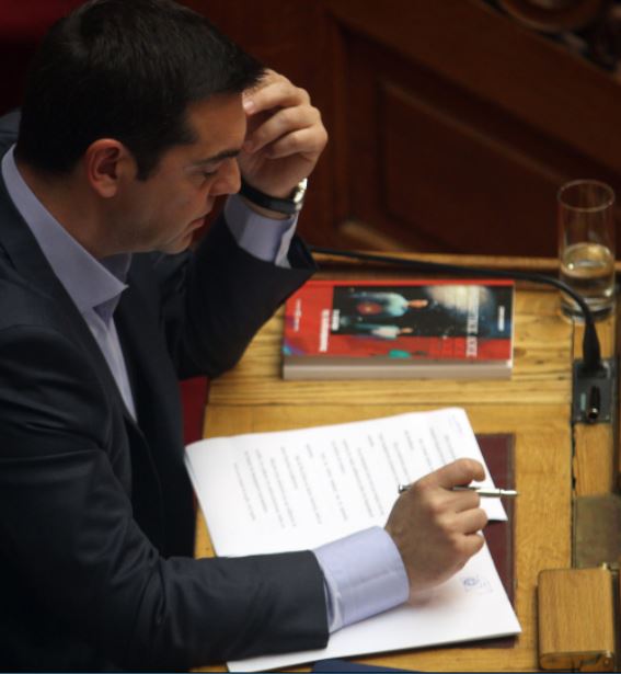 Τι ζωγράφιζε ο Αλέξης Τσίπρας στις σημειώσεις του; – ΦΩΤΟ