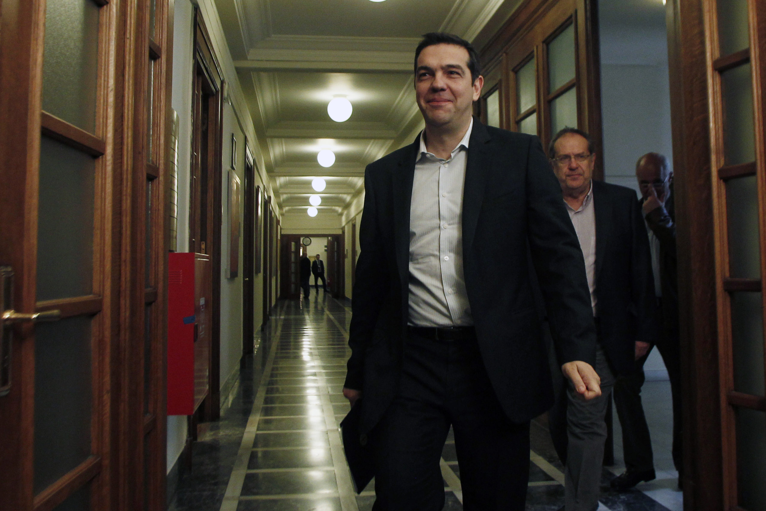 Stratfor: Το δημοψήφισμα γύρισε μπούμερανγκ στον ΣΥΡΙΖΑ