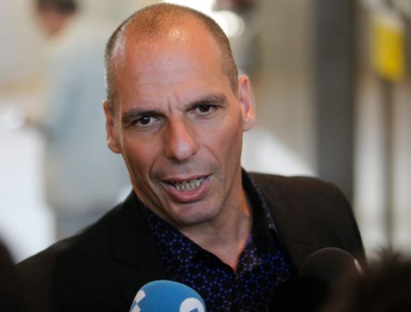 Βαρουφάκης: Περίπλοκη αλλά εποικοδομητική η συζήτηση με τον Μακρόν