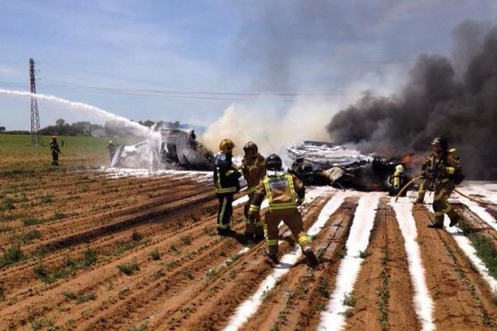 Συντριβή στρατιωτικού αεροσκάφους στη Σεβίλλη – ΦΩΤΟ