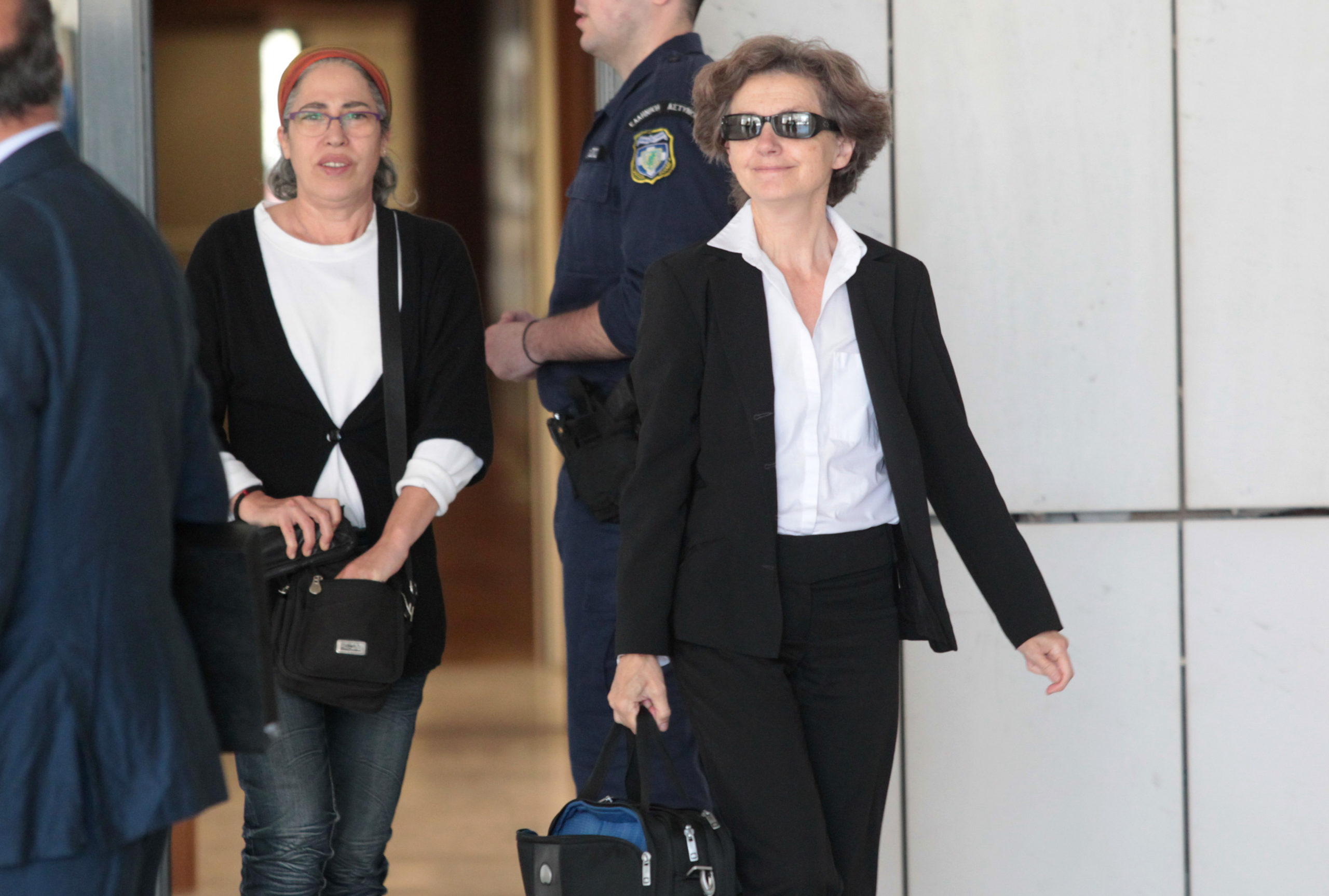 Η σύζυγος του Σάββα Ξηρού στη δίκη Τσοχατζόπουλου – ΦΩΤΟ