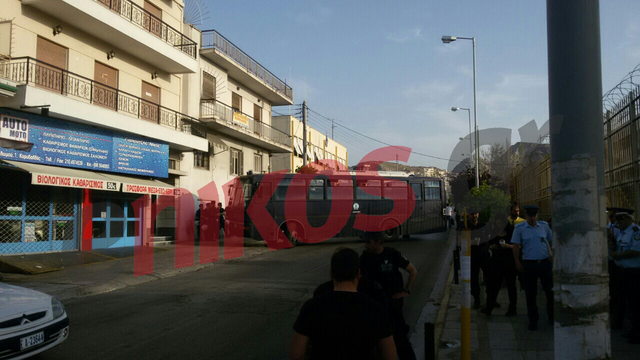 “Φρούριο” ο Κορυδαλλός για τη δική της Χρυσής Αυγής – ΦΩΤΟ – ΤΩΡΑ