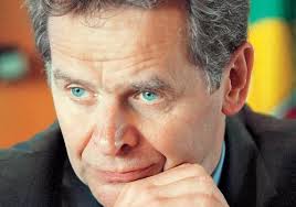 Bloomberg: Γιατί μισούν τόσο τον Πολ Τόμσεν στην Ελλάδα