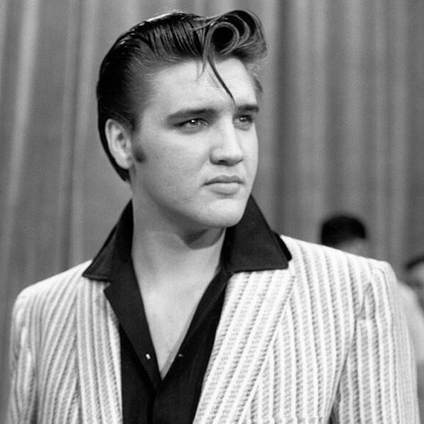 Ο Elvis Presley στο κομμωτήριο – ΦΩΤΟ
