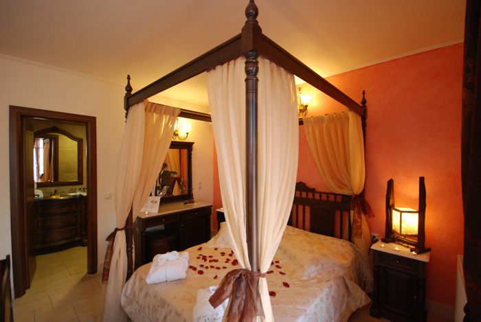 Ταξιδεύουμε στο Epavlis Boutique Suites με το enikos.gr