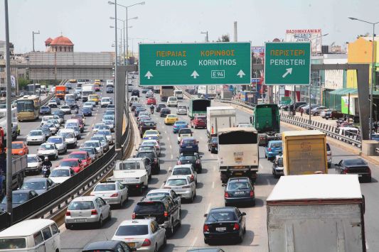 Μποτιλιάρισμα στον Κηφισό λόγω τροχαίου – ΤΩΡΑ