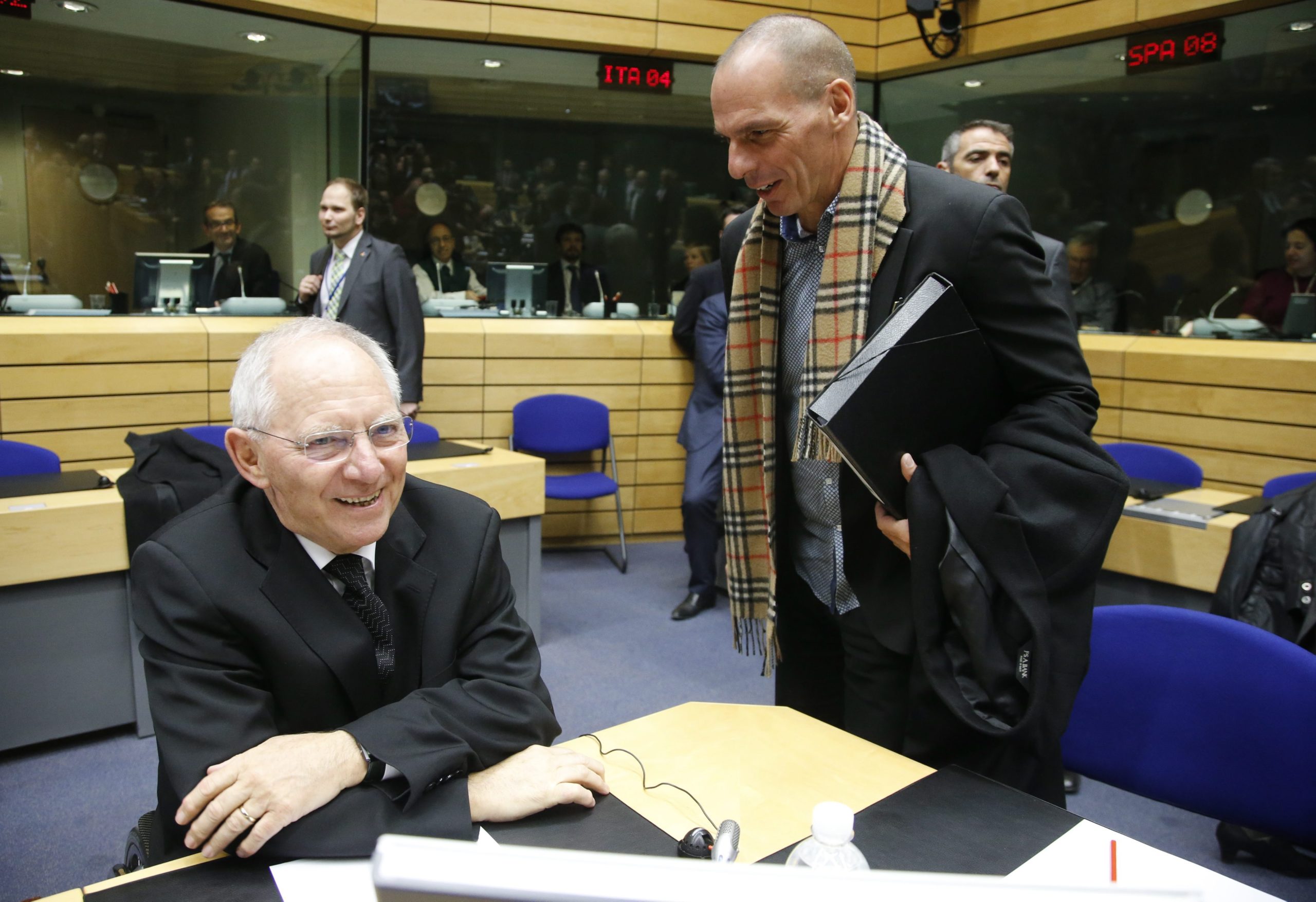 Τετ α τετ Βαρουφάκη – Σόιμπλε πριν από το Eurogroup;