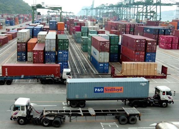 ΕΛΣΤΑΤ: Ενισχύθηκαν οι εξαγωγές τον Μάρτιο