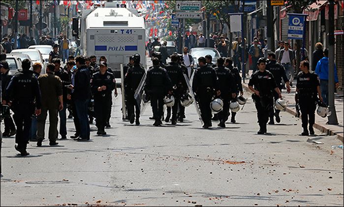 Τουρκία – Η αστυνομία απέκλεισε την πλατεία Ταξίμ