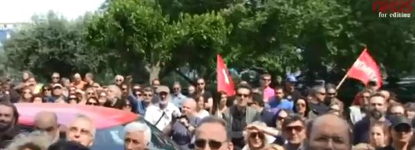 Μπήκαν μέσα στο Ραδιομέγαρο οι πρώην εργαζόμενοι της ΕΡΤ- ΒΙΝΤΕΟ