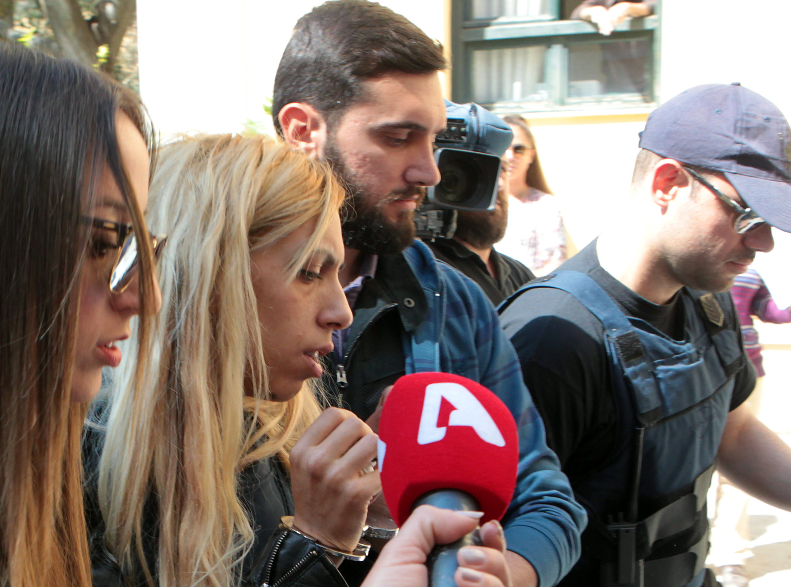 Η μητέρα της μικρής Άννυ στον εισαγγελέα – ΦΩΤΟ – ΤΩΡΑ