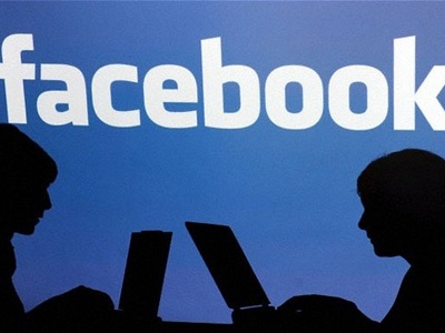 Το Facebook τροφοδοτεί την πολιτική και ιδεολογική πόλωση