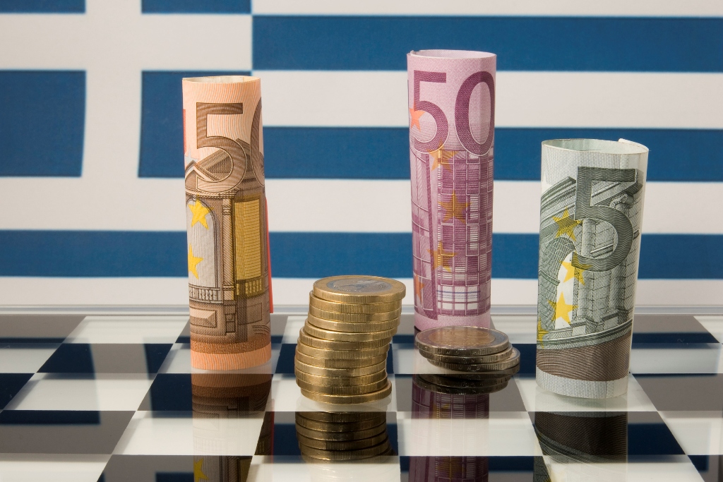 Πρωτογενές πλεόνασμα 2,1 δισ. ευρώ στο τετράμηνο