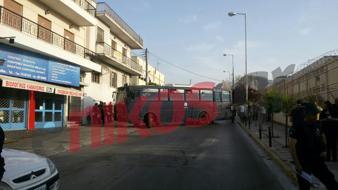 Χωρίς τον Μιχαλολιάκο συνεχίζεται η δίκη της Χρυσής Αυγής