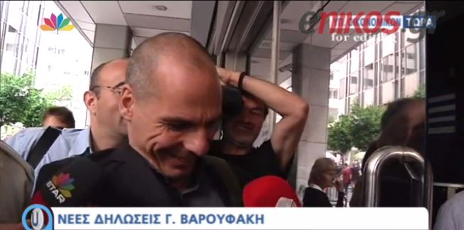 Βαρουφάκης: Νιώθω… καλωδιωμένος – ΒΙΝΤΕΟ