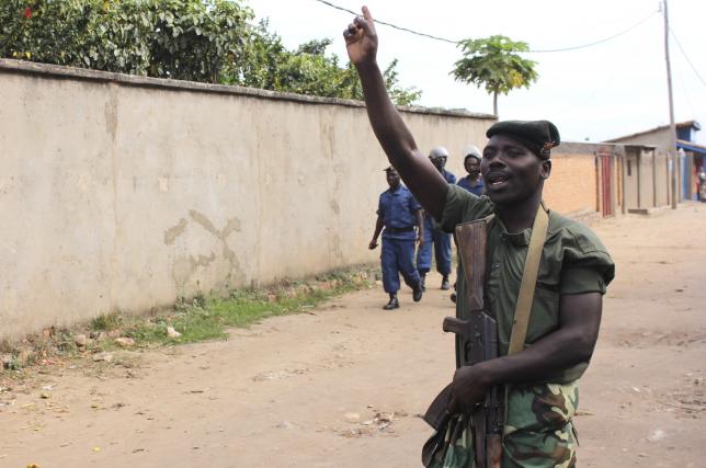 Μπουρούντι – Διαδηλωτές έκαψαν ζωντανό έναν άνδρα
