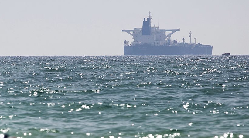 Τουρκικό φορτηγό πλοίο βομβαρδίστηκε ανοιχτά της Λιβύης