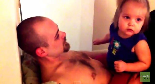 Η αντίδραση μικρού κοριτσιού όταν βλέπει για πρώτη φορά τον μπαμπά της χωρίς γένια – ΒΙΝΤΕΟ