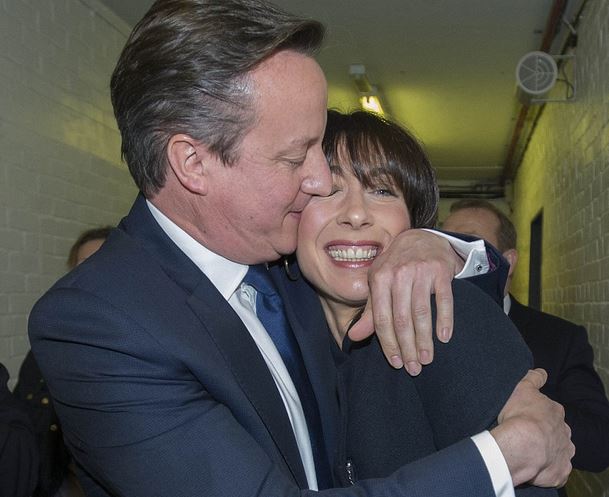 Βρετανία – Οι Συντηρητικοί εξασφάλισαν απόλυτη πλειοψηφία