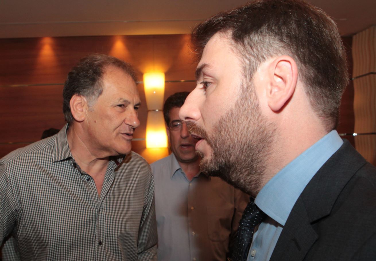 Ο Λαλιώτης με ντύσιμο…Βαρουφάκη – ΦΩΤΟ