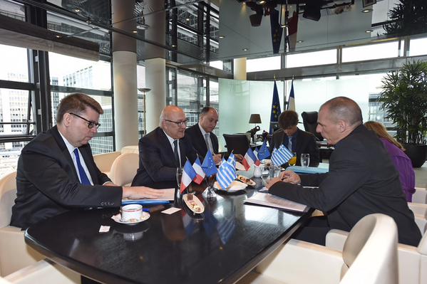 Σαπέν – Βαρουφάκης: Μονόδρομος η συμφωνία – ΦΩΤΟ