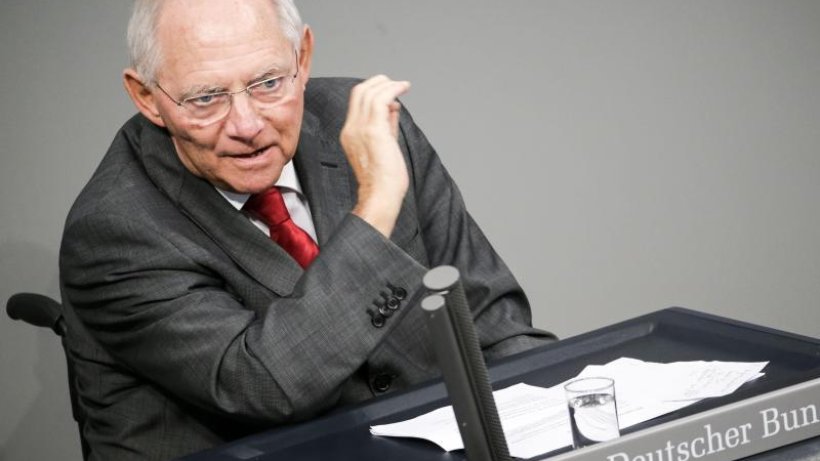 “Επιφυλακτικός” ο Σόιμπλε για το Eurogroup