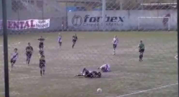 Γυναικείο ντέρμπι με σκληρά μαρκαρίσματα – ΒΙΝΤΕΟ