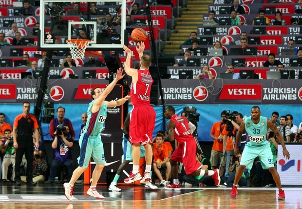 Θρύλε… κάντο όπως τότε- ΒΙΝΤΕΟ