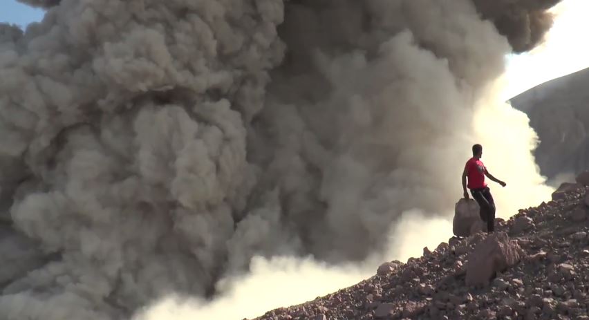 Περιπέτεια η εκδρομή στο ηφαίστειο – ΒΙΝΤΕΟ