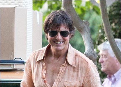 Ο Τομ Κρουζ αγνώριστος… με σπασμένο δόντι και μελανιές – ΦΩΤΟ