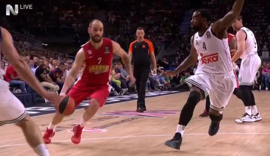 Ομπράντοβιτς και Κατσικάρης παρακολουθούν τον τελικό – ΦΩΤΟ