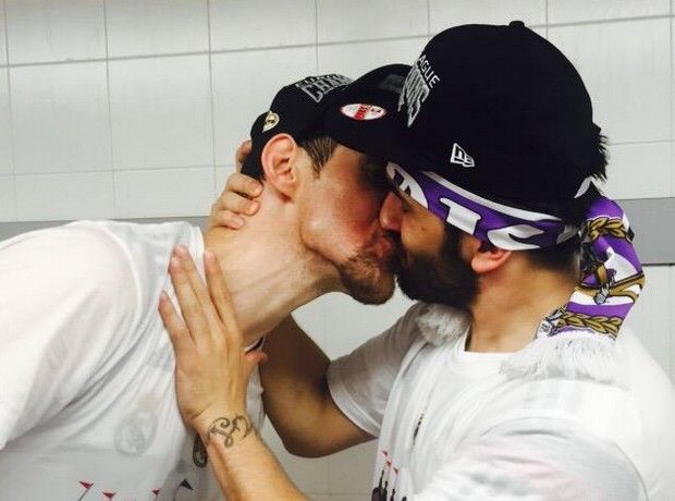 Το φιλί των Νοτσιόνι – Καμπάτσο στο στόμα μετά τον τελικό – ΒΙΝΤΕΟ