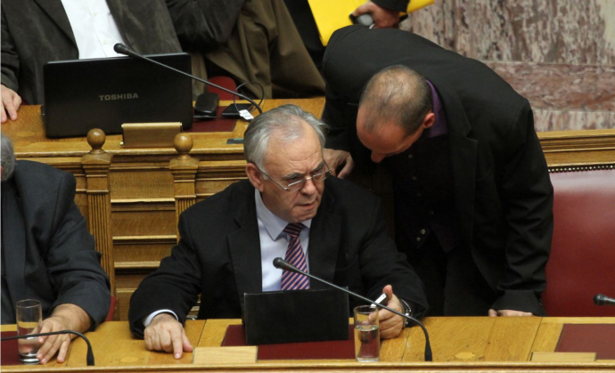 Στο Μαξίμου Δραγασάκης και Βαρουφάκης