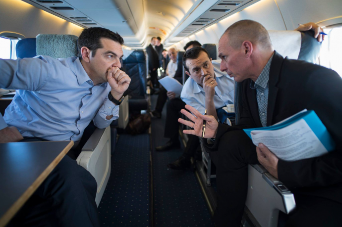 Πολιτική λύση χωρίς υφεσιακά μέτρα επιδιώκει η κυβέρνηση