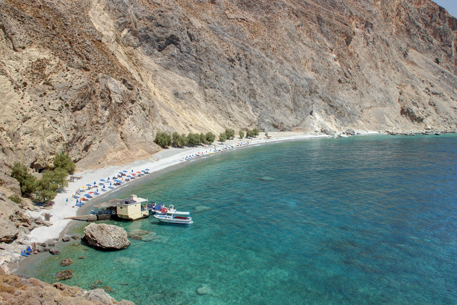 Τουρίστρια καταπλακώθηκε από βράχο στην Κρήτη