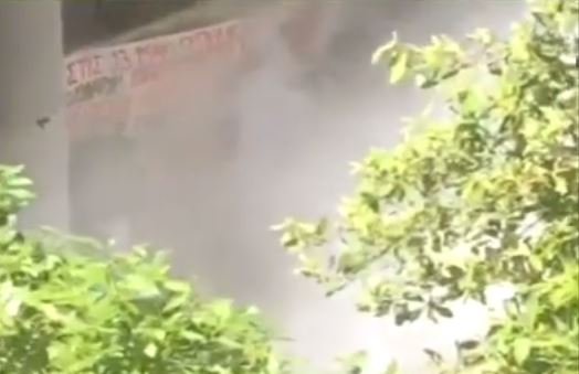 Η “πολιορκία” του Χημείου στο κέντρο της Αθήνας – ΒΙΝΤΕΟ